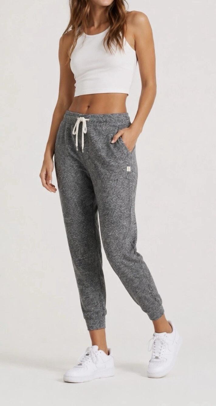 Vuori Performance Jogger Pants Size M VW303 Dark Grey Heather Dream Knit Cozy